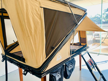 CCAMP Deluxe Rooftop Tent