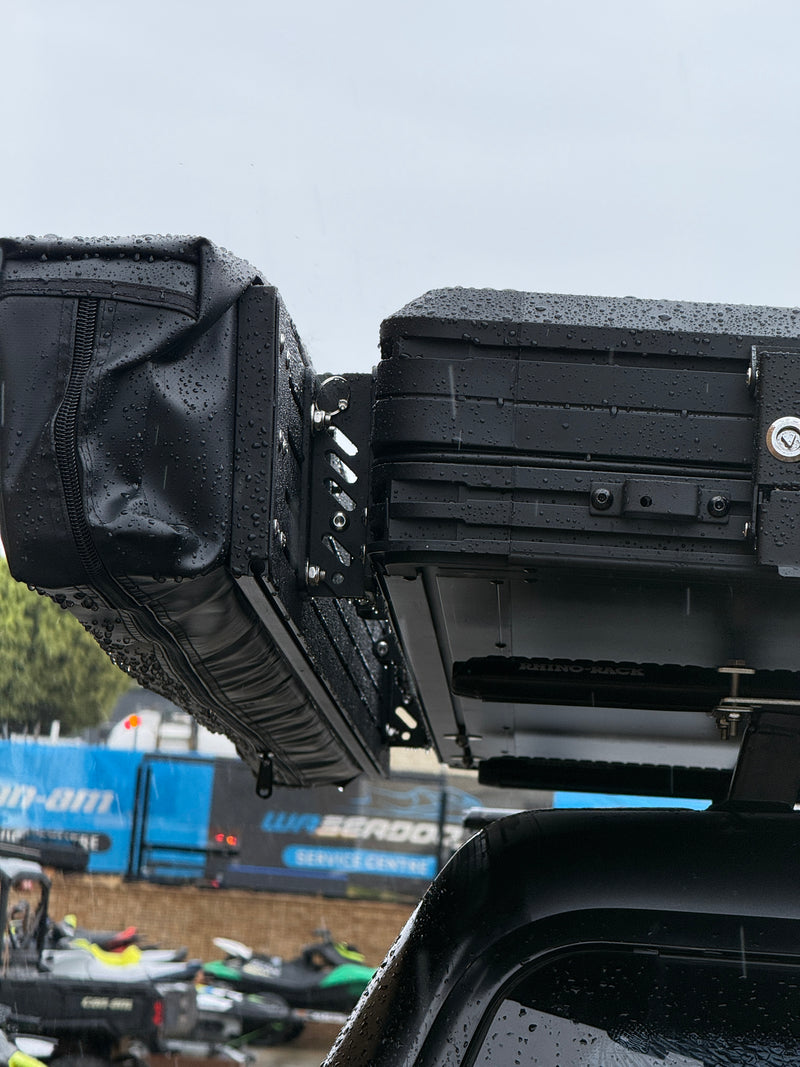 Load image into Gallery viewer, CCAMP Heavy-Duty Quick Release Awning Brackets
