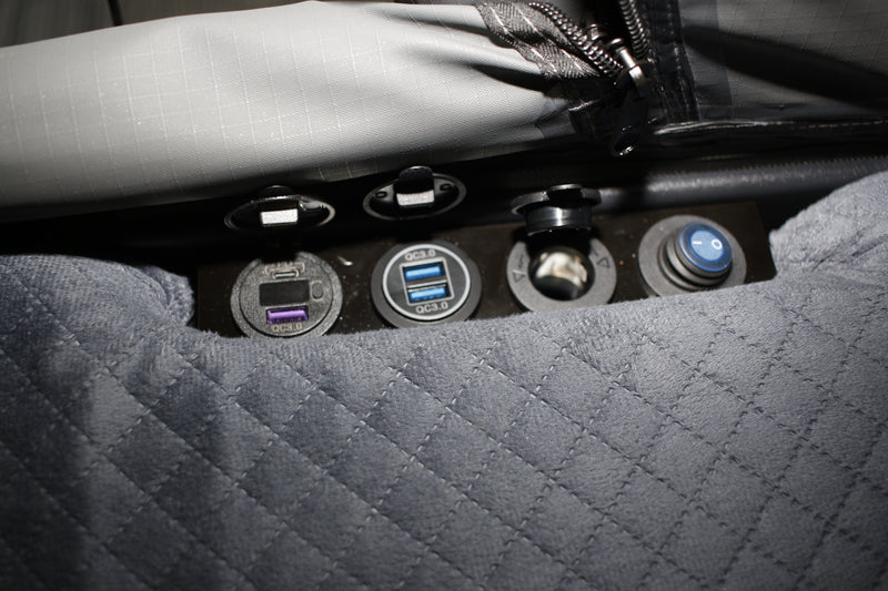 Load image into Gallery viewer, Premium Rooftop Tent
