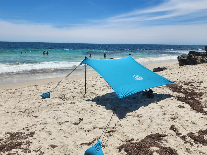 Load image into Gallery viewer, Pop-up Tent for Sunny Days at the Beach
